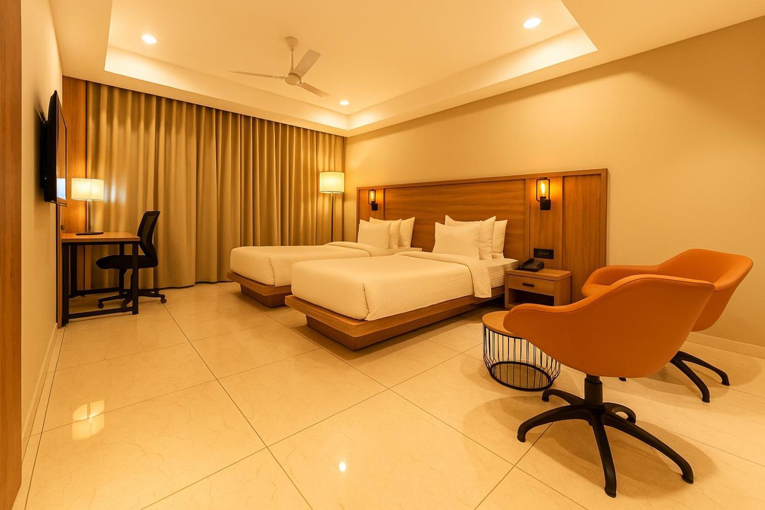 The Sky Imperial Hotel Kailash Jamnagar Bagian luar foto